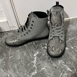 Dr. Martens Leyton Snakeskin Sz 10 With Bouncing Soles